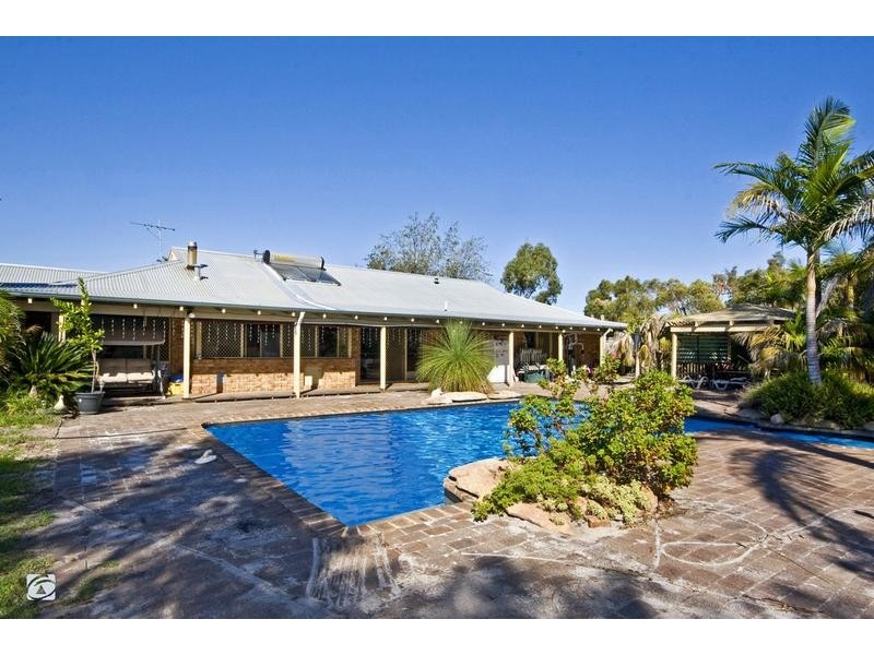 217 De Haer Road, Wandi WA 6167