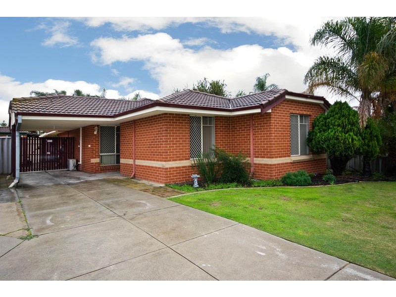 23 Labyrinth Way, South Lake WA 6164