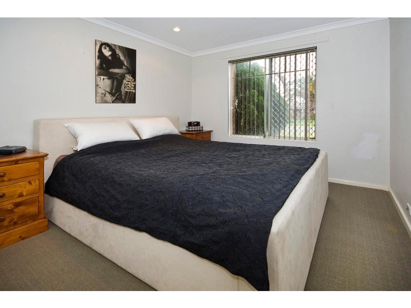 23 Labyrinth Way, South Lake WA 6164