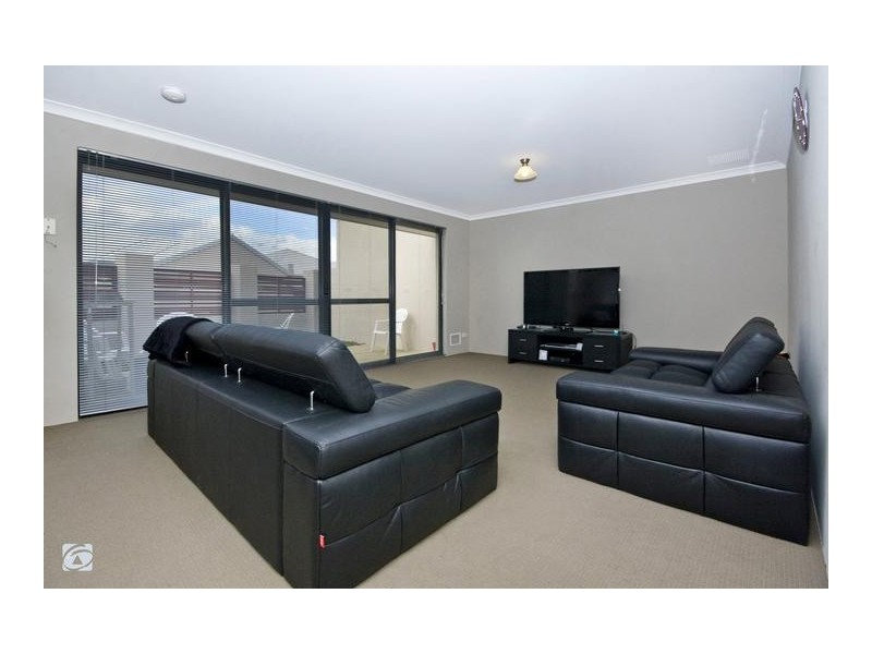 25/191 Railway Avenue, Kelmscott WA 6111