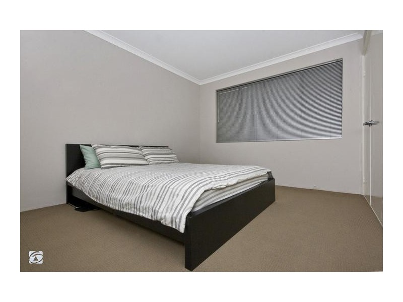 25/191 Railway Avenue, Kelmscott WA 6111