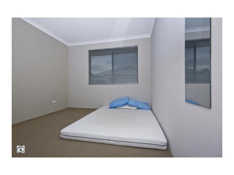 25/191 Railway Avenue, Kelmscott WA 6111