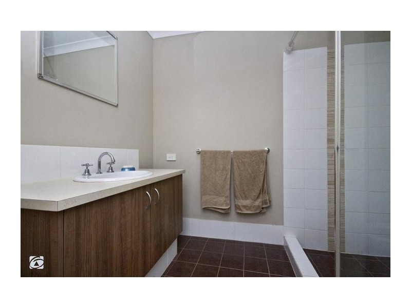 25/191 Railway Avenue, Kelmscott WA 6111