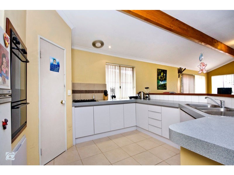 10 Dreier Court, Atwell WA 6164