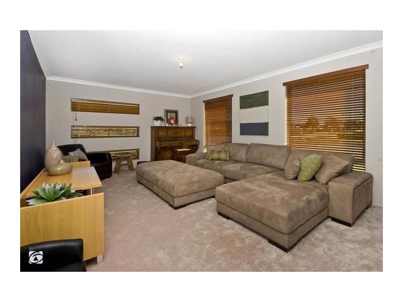 2 Pacific Avenue, Atwell WA 6164