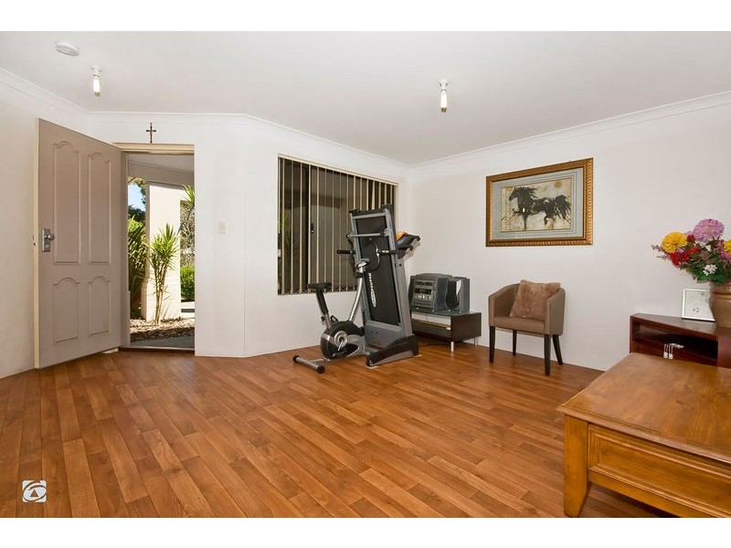 16 Wambiri Close, South Lake WA 6164