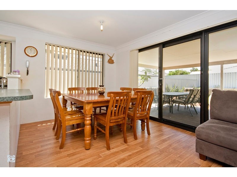 16 Wambiri Close, South Lake WA 6164