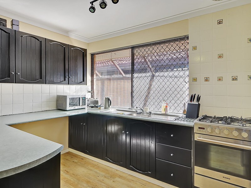 13 dotterel way, Yangebup WA 6164