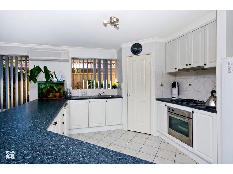 27 Cervantes Loop, Yangebup WA 6164