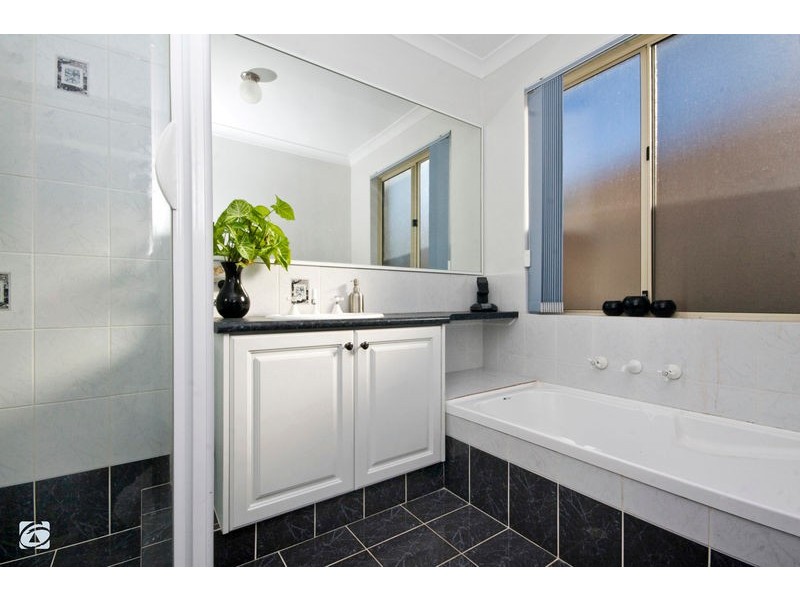 27 Cervantes Loop, Yangebup WA 6164