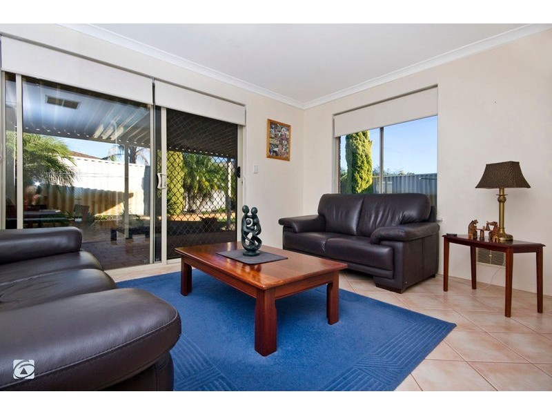 12 Leatherwood Rise, South Lake WA 6164