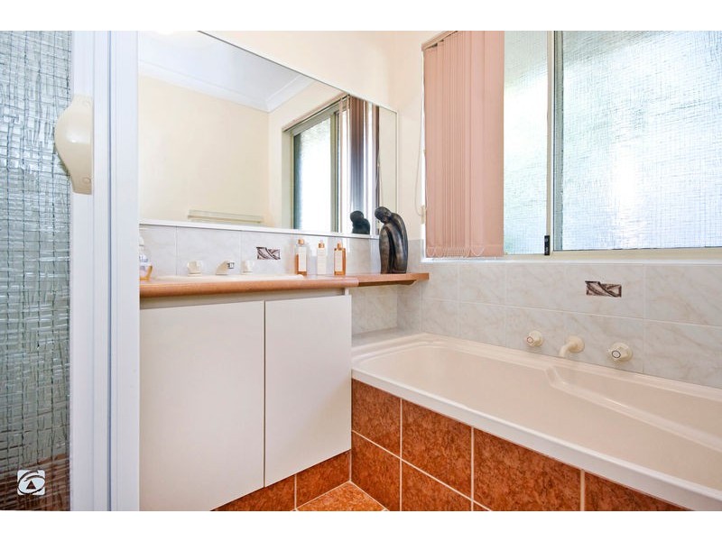 12 Leatherwood Rise, South Lake WA 6164