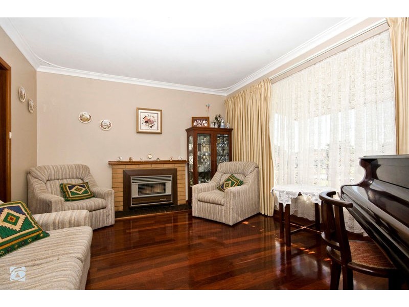 11 Pistol Street, Spearwood WA 6163