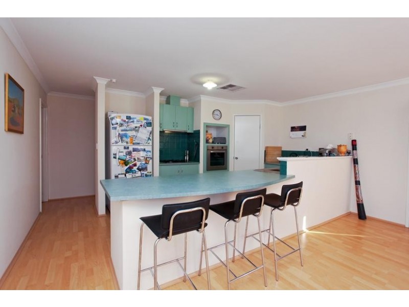 10 Leichhardt Crossing, Hammond Park WA 6164