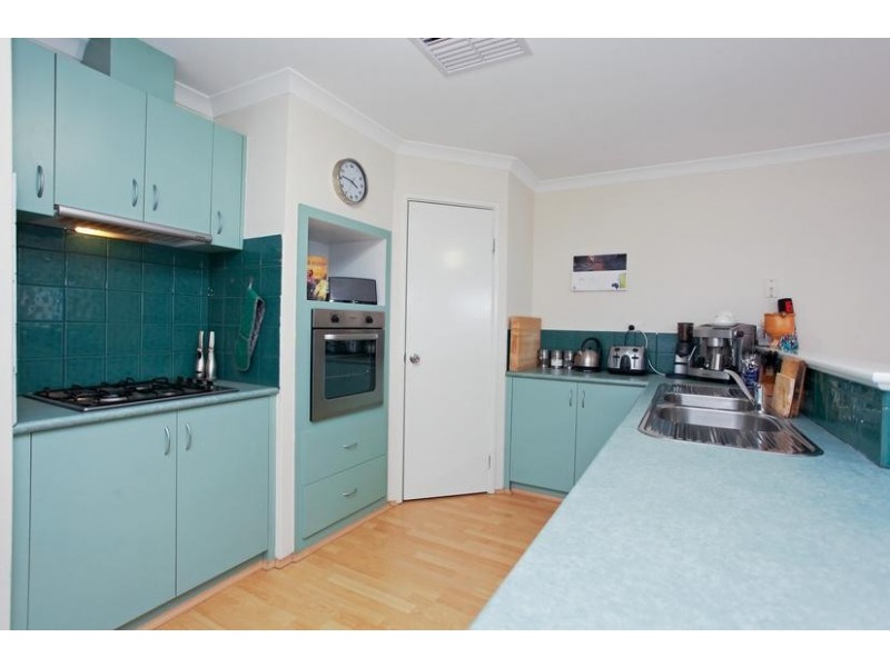 10 Leichhardt Crossing, Hammond Park WA 6164