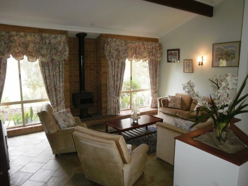 11 Sherwin Place, Wandi WA 6167