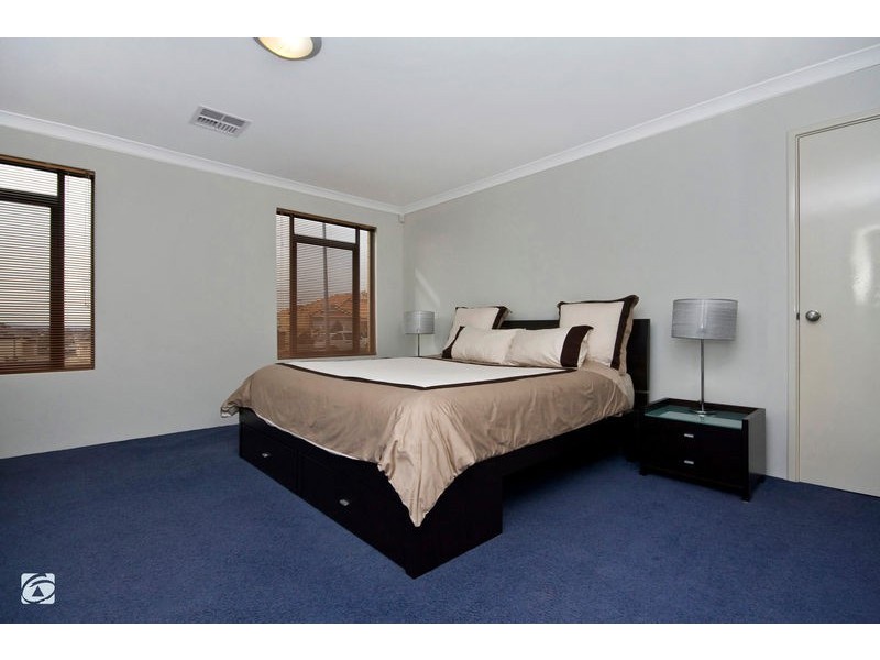 14 Tindal Avenue, Yangebup WA 6164