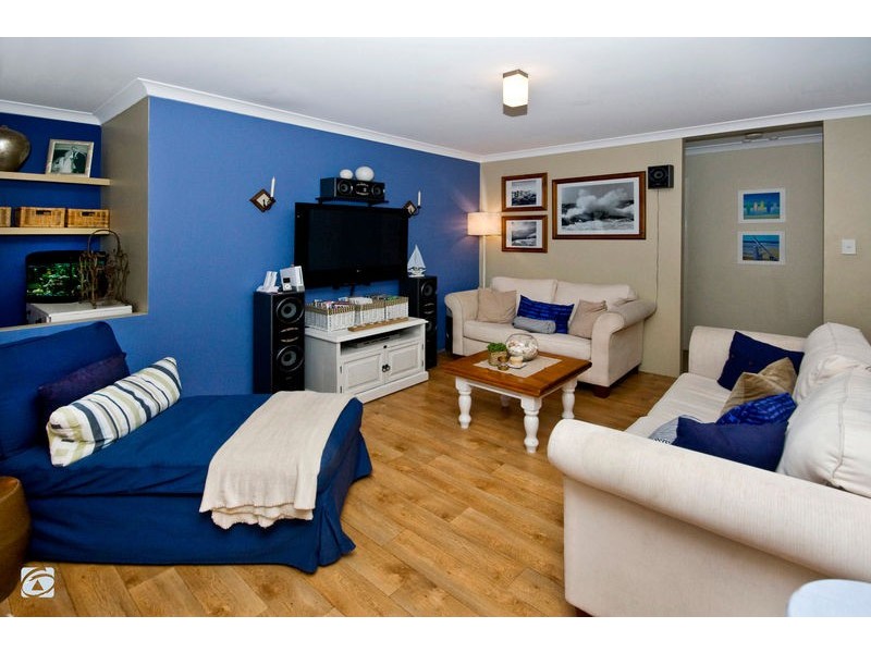 59 Jackadder Avenue, Hammond Park WA 6164