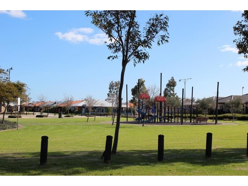 59 Jackadder Avenue, Hammond Park WA 6164