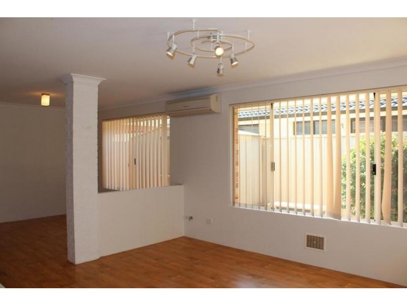 59 Jackadder Avenue, Hammond Park WA 6164