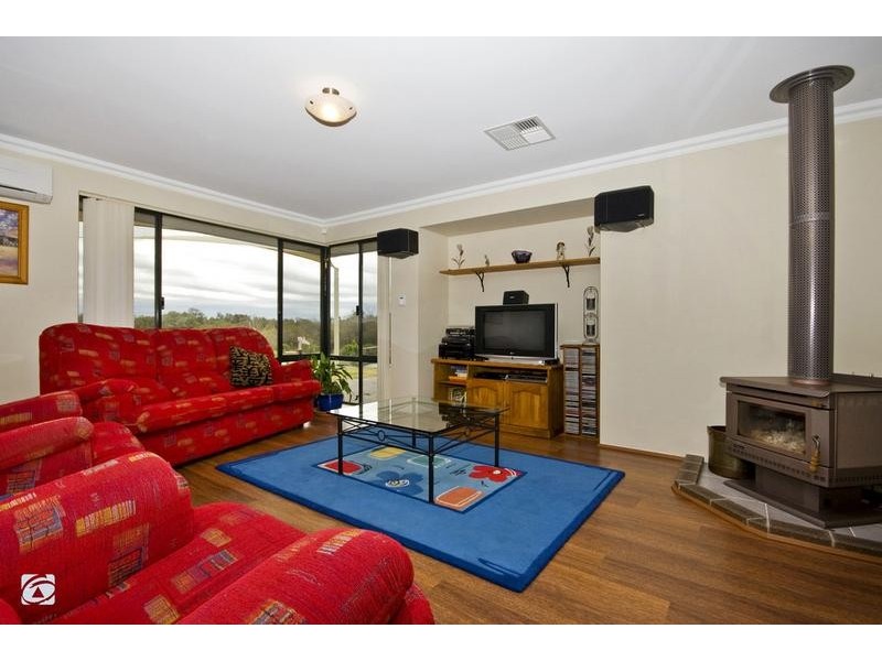 372 Boomerang Road, Oldbury WA 6121