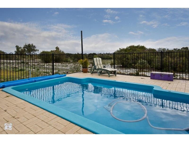372 Boomerang Road, Oldbury WA 6121