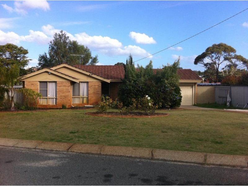 4 Bryah Court, Yangebup WA 6164