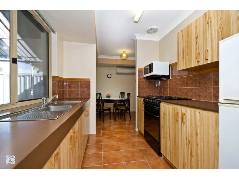 7 Arcaman Place, South Lake WA 6164