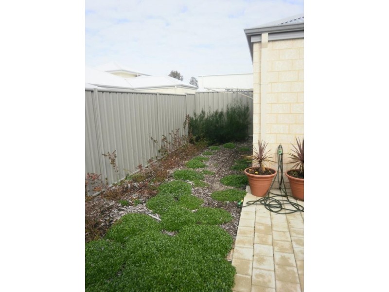 16/191 Railway Avenue, Kelmscott WA 6111