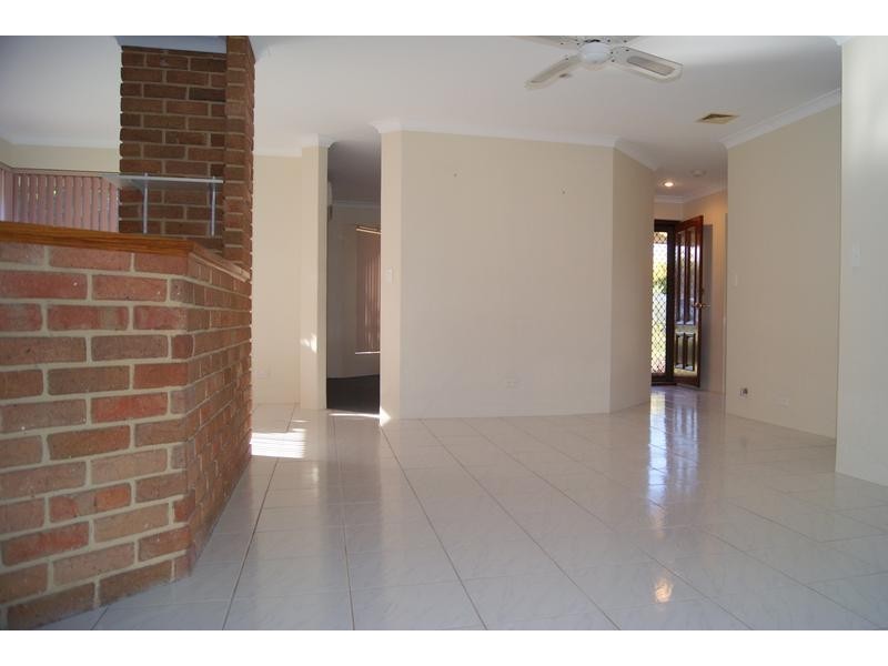 12 Hamlet Court, Bibra Lake WA 6163