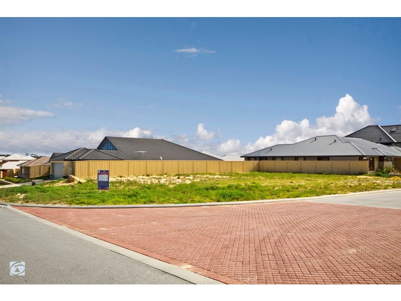 13 Peregrine Circle, Beeliar WA 6164