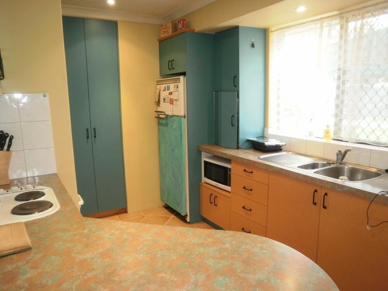 16 Dulverson Place, South Lake WA 6164