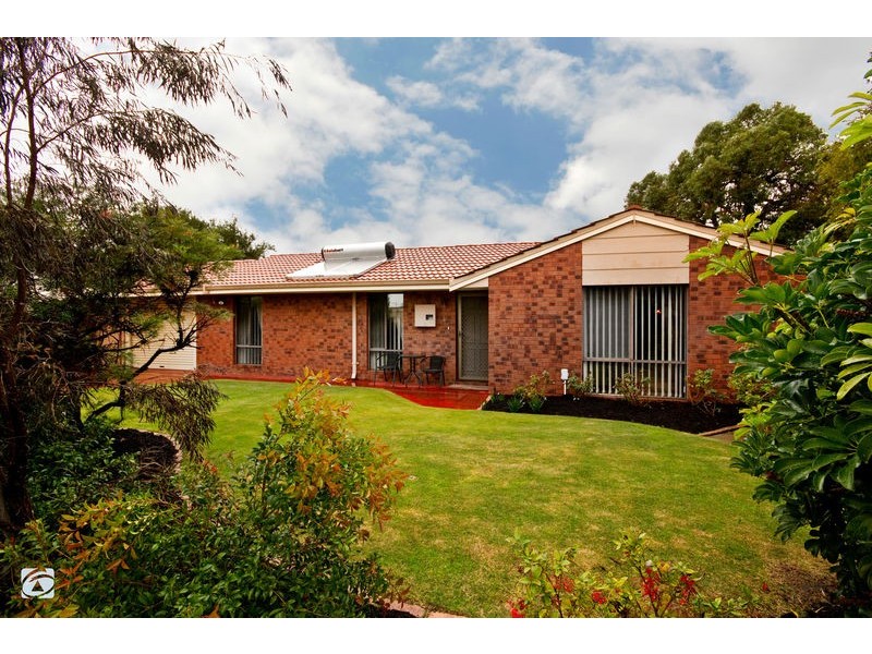 30 Moorhen Drive, Yangebup WA 6164