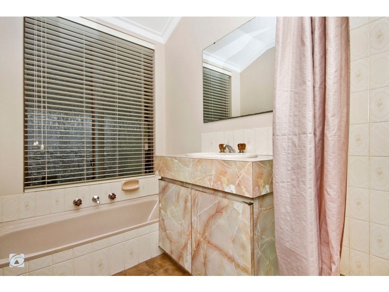 30 Moorhen Drive, Yangebup WA 6164