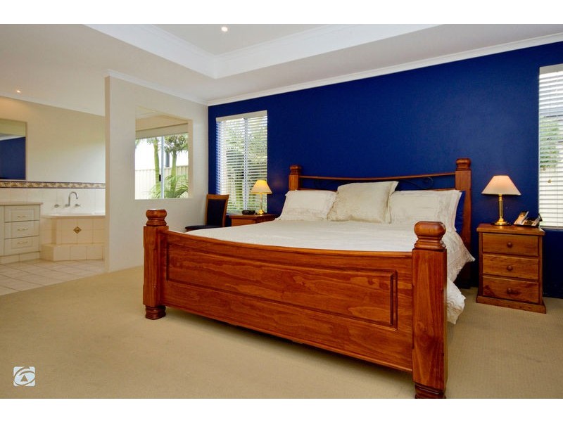 285 Tapper Road, Atwell WA 6164