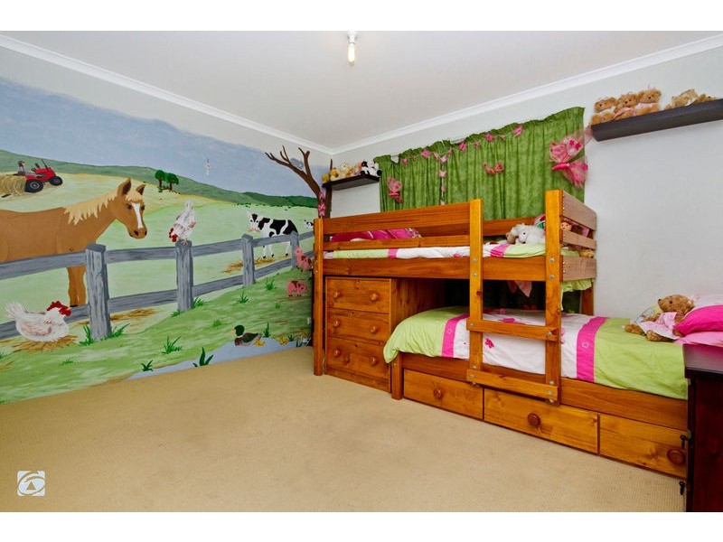 285 Tapper Road, Atwell WA 6164