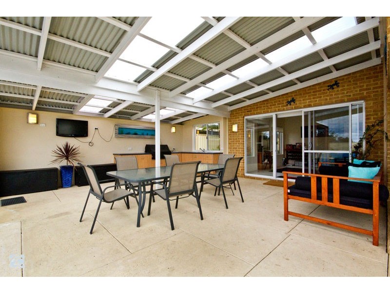 285 Tapper Road, Atwell WA 6164