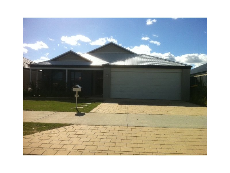 12 Humboldt Entrance, Aubin Grove WA 6164