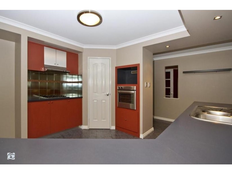 23 Marav Court, Success WA 6164