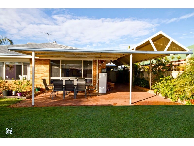 6 Empress Crescent, Atwell WA 6164