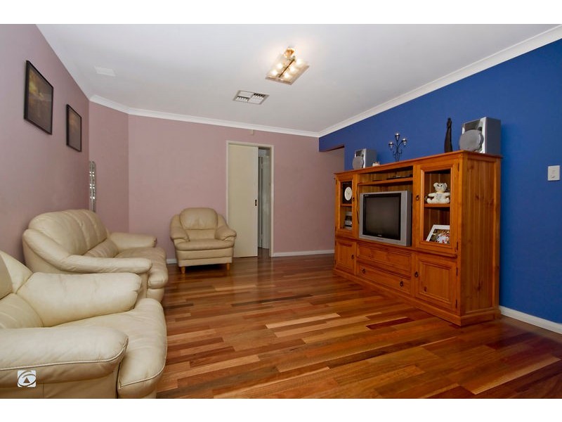 6 Empress Crescent, Atwell WA 6164