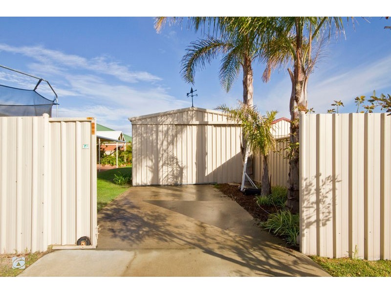 6 Empress Crescent, Atwell WA 6164