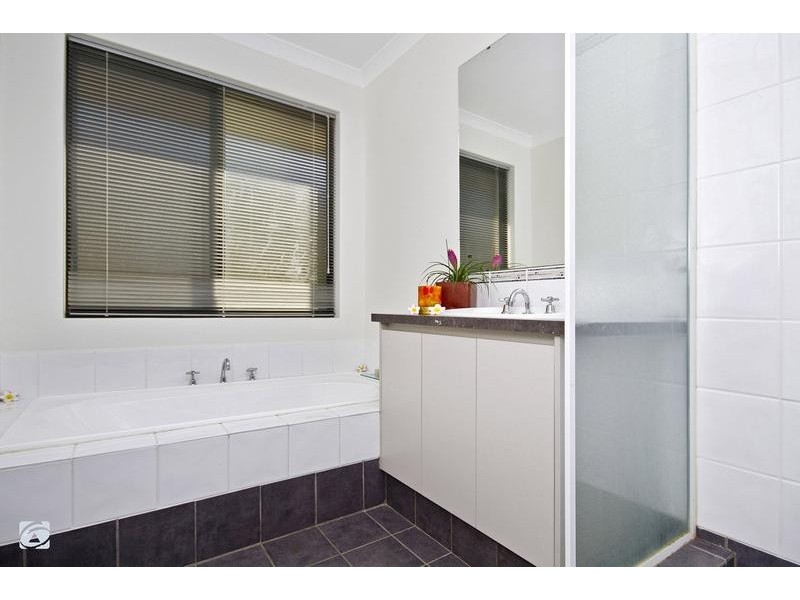 17 Cape Range Crescent, Aubin Grove WA 6164