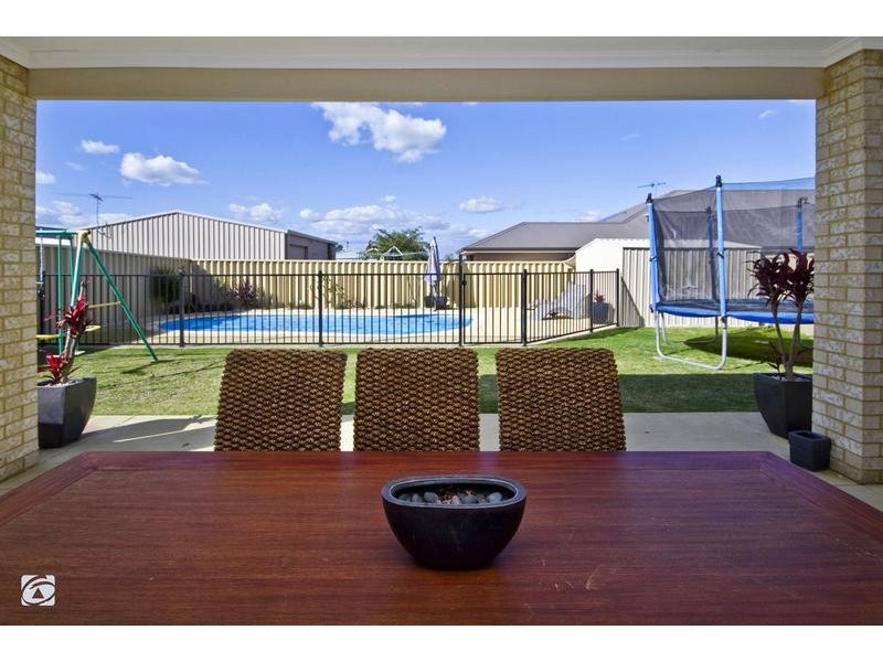 311 Tapper Road, Atwell WA 6164