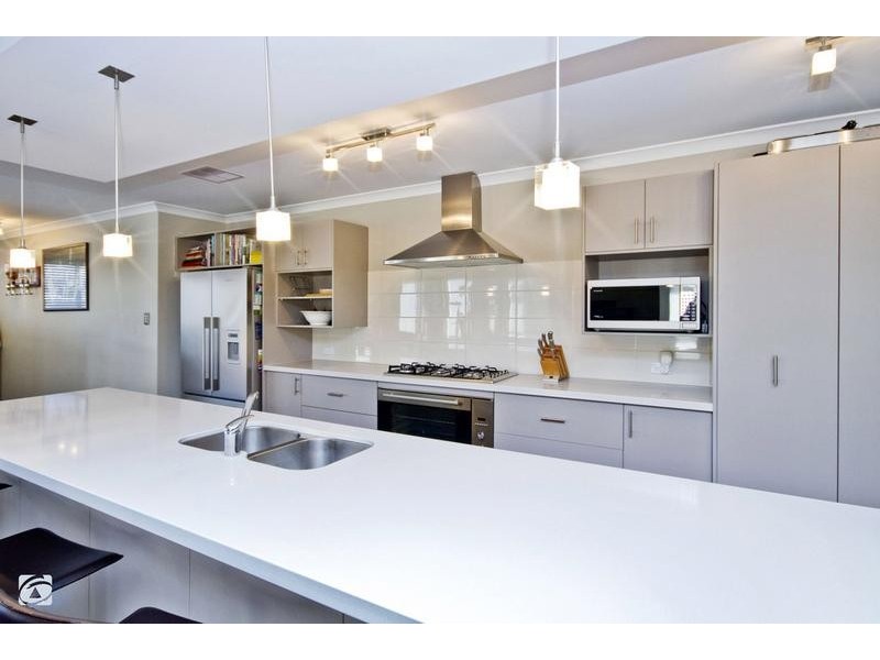 2 Neroli Link, Atwell WA 6164