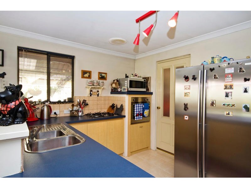 8 Colgrave Mews, South Lake WA 6164