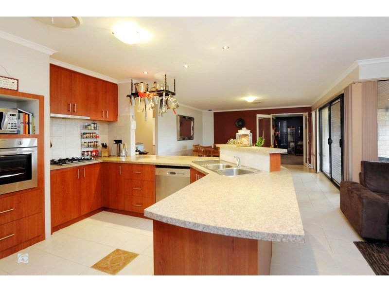9 Lagrange Street, Success WA 6164