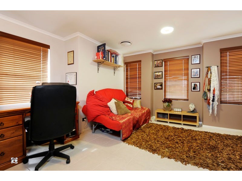9 Lagrange Street, Success WA 6164