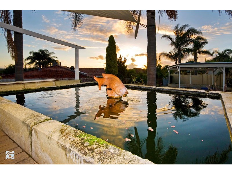 17 Clamp Court, Bibra Lake WA 6163