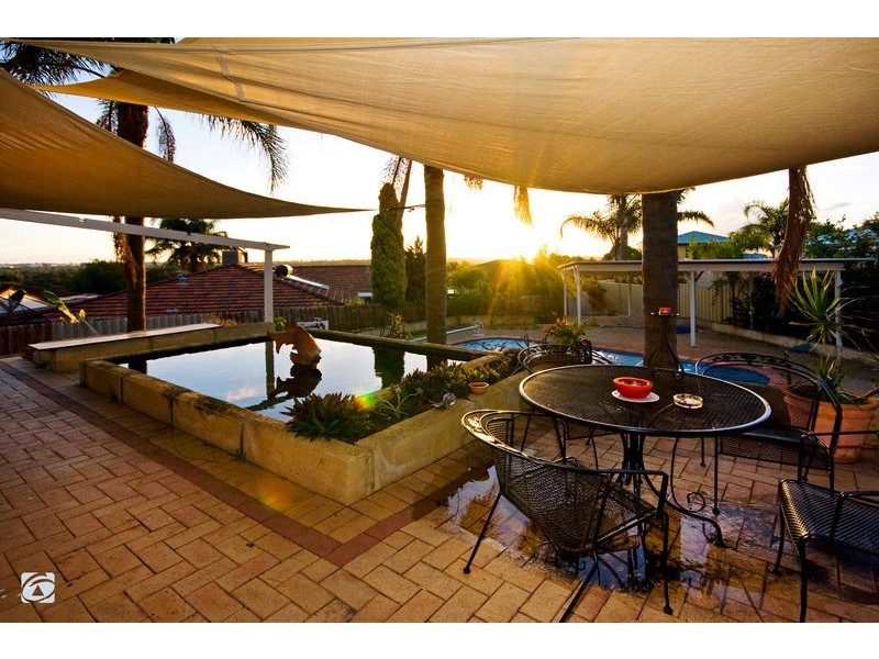 17 Clamp Court, Bibra Lake WA 6163